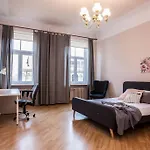 Spacious, Comfy 4Br Riga Center
