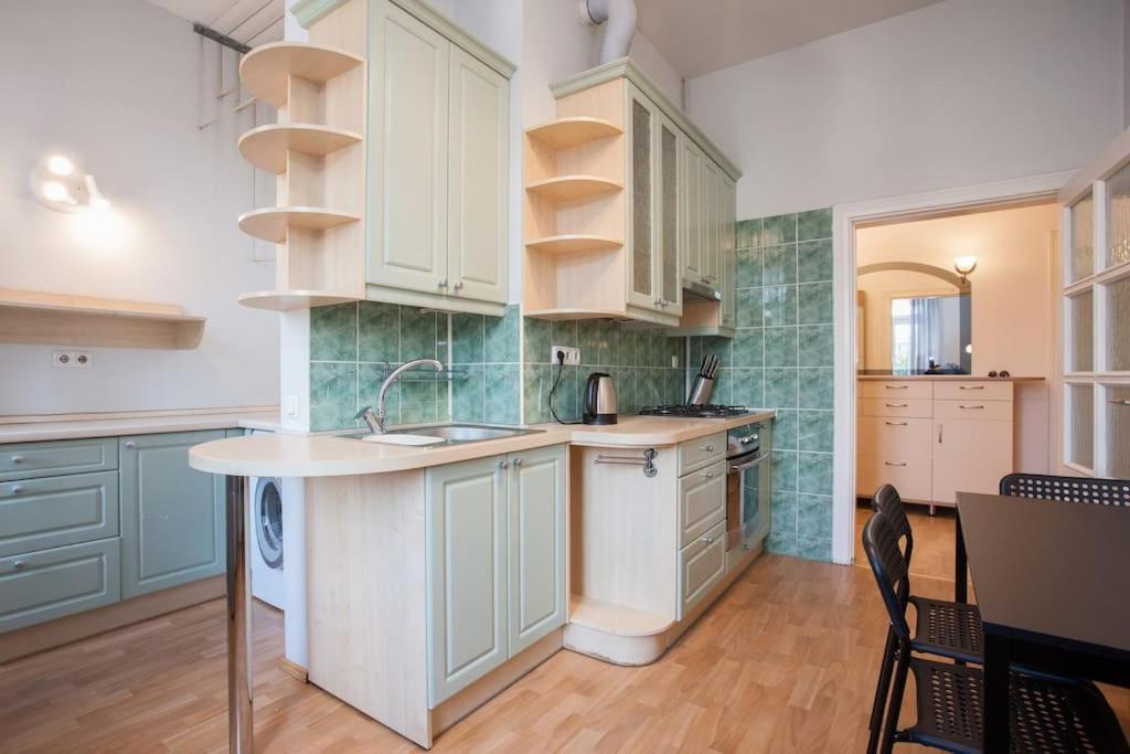 Spacious, Comfy 4br Center * Riga